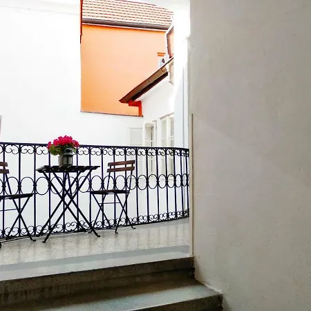 Apartamento Real Charles Bridge Apartment. Praga