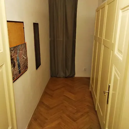 Real Charles Bridge Apartment. Apartman Prága
